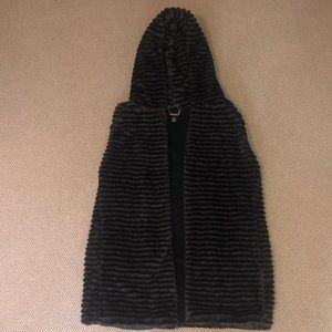 T Tahari Brown Combo Faux Fur Hooded Vest